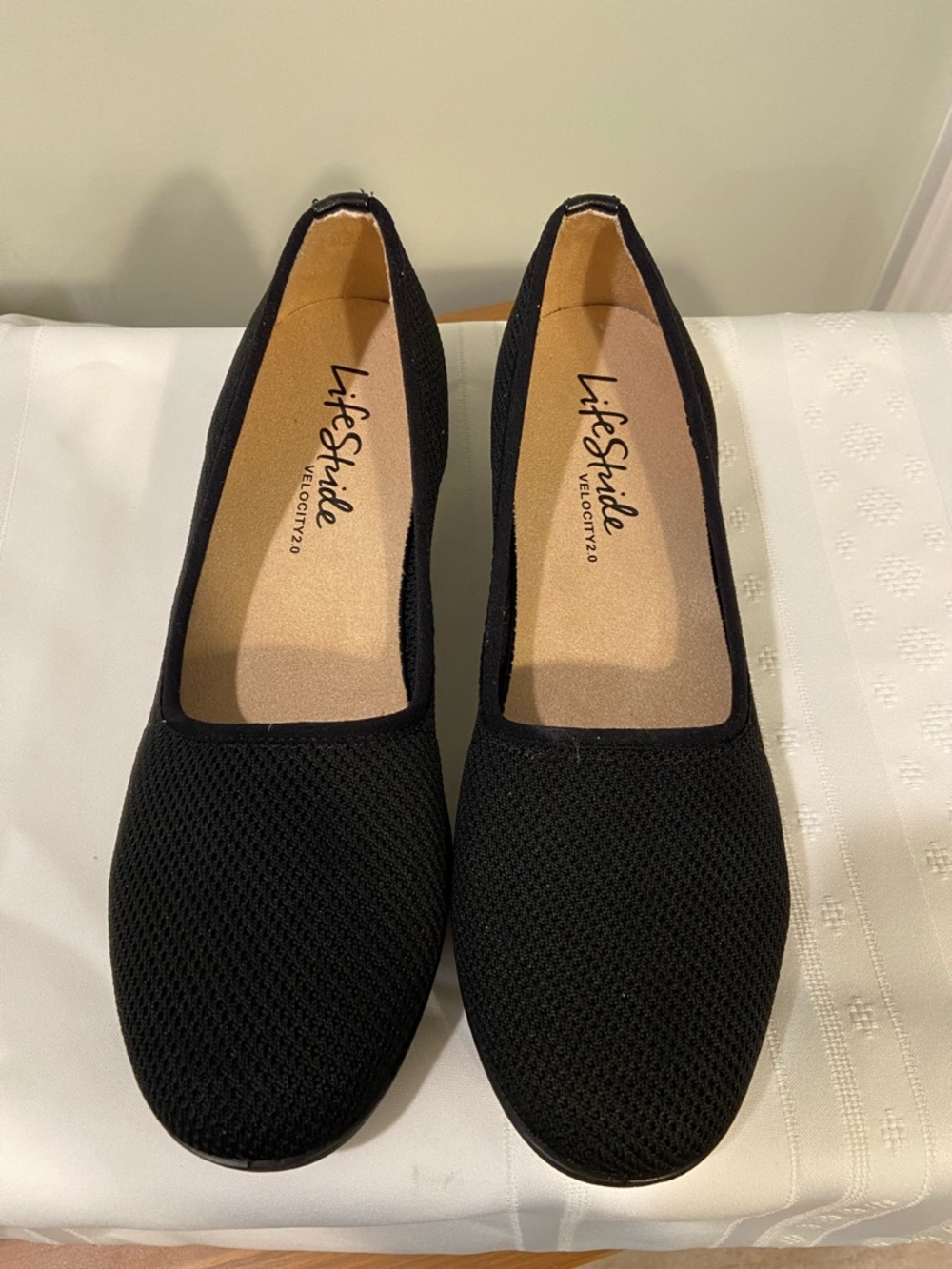 Life Stride Black "Indy" Slip On Loafer, Size 9.5M, Brand New